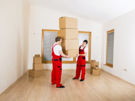 Transport logistics for commercial moves in London